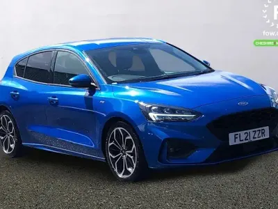 Używany Ford Focus ST-Line X 120 KM (88 kW) 2020 Niebieski Hatchback