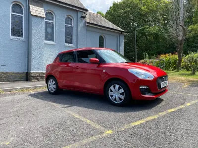 Used Suzuki Swift SZ3 90 HP (66 kW) 2018 Red Hatchback