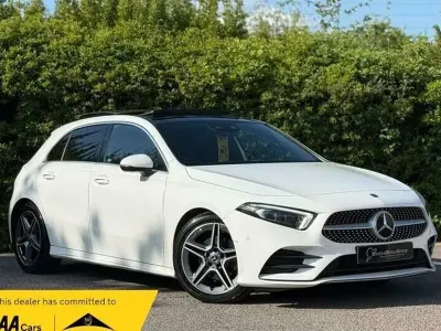 Usado Mercedes A200 AMG Line Premium Plus 150 HP (110 kW) 2020 Branco Citadino