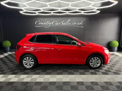 Used VW Polo SE 95 HP (69 kW) 2018 Red Hatchback