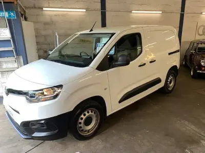 Used Toyota Proace Active 120 HP (88 kW) 2022 White MPV