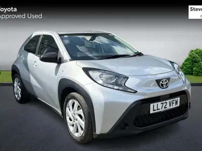 Used Toyota Aygo X PURE 72 HP (52 kW) 2022 Silver SUV
