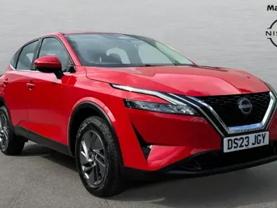 Used Nissan Qashqai Acenta Premium 158 HP (116 kW) 2023 Red SUV