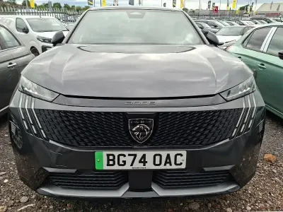 Used Peugeot e-3008