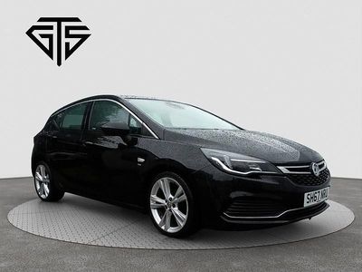 Second-hand Vauxhall Astra SRi 2017 Negru Hatchback