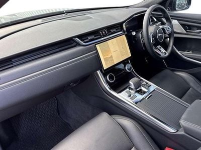 Begagnad Jaguar XF R-Dynamic 250 HK (183 kW) 2024 Grå Sedan