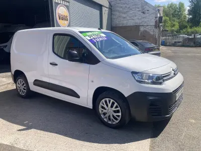 Used Citroën e-Berlingo PureTech 110 HP (80 kW) 2021 White