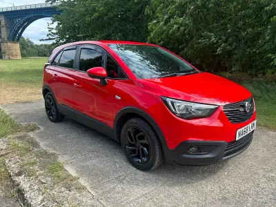 Used Vauxhall Crossland X S 99 HP (72 kW) 2018 Red SUV