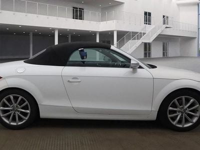 Used Audi TT Roadster Comfort 160 HP (117 kW) 2011 White Cabriolet
