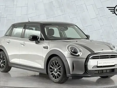 Used Mini Cooper Classic 134 HP (98 kW) 2023 Silver Hatchback