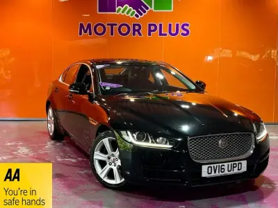 Used Jaguar XE Portfolio 180 HP (132 kW) 2016 Black Sedan