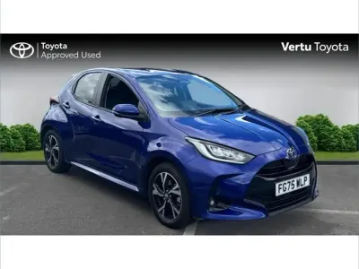 Used Toyota Yaris Design 116 HP (85 kW) 2025 Blue Hatchback