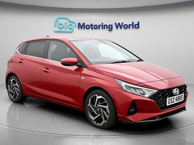 Used Hyundai i20 Premium 101 HP (74 kW) 2022 Red Hatchback