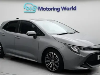 Used Toyota Corolla Design 116 HP (85 kW) 2019 Grey Hatchback