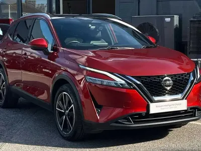 Used Nissan Qashqai Tekna 156 HP (114 kW) 2022 Red SUV