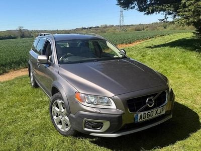 Usado Volvo XC70 SE Lux 2010 Cinzento Carrinha