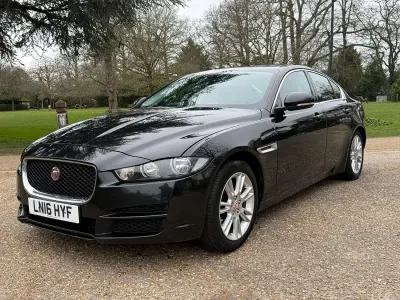 Gebraucht Jaguar XE Prestige 180 PS (132 kW) 2016 Schwarz Limousine