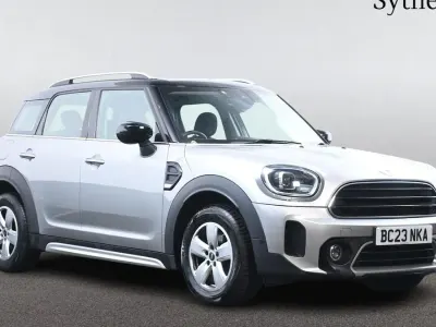 Używany Mini Cooper Countryman Classic 134 KM (98 kW) 2023 Srebrny SUV