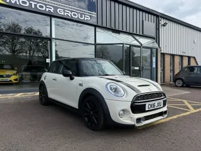 Używany Mini Cooper S Hatch 2016 Biały Hatchback