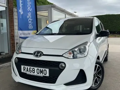 Used Hyundai i10 GO! 67 HP (49 kW) 2019 White Hatchback