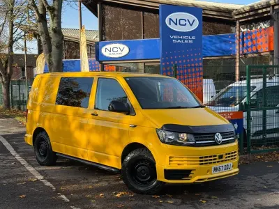 Begagnad VW Transporter 2017 Gul Van