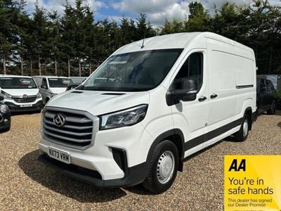 Maxus V90