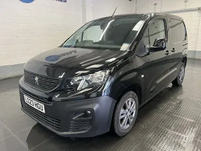Used Peugeot Partner Premium 102 HP (75 kW) 2023 Black MPV