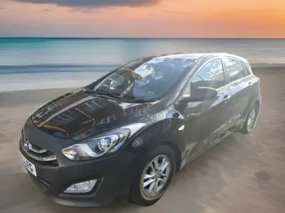 Used Hyundai i30 Active 108 HP (79 kW) 2013 Black Hatchback