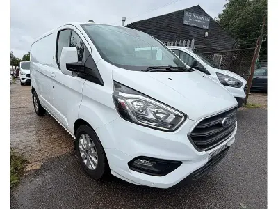 Used Ford Transit Custom Limited 130 HP (95 kW) 2021 White Van
