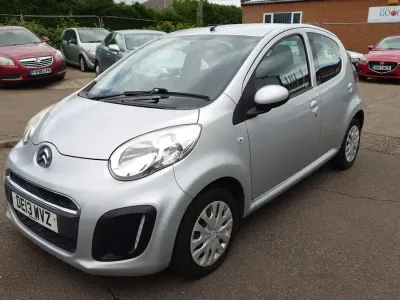 Usado Citroën C1 VTR Sport 68 CV (50 kW) 2013 Gris Utilitario
