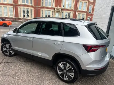 Used Skoda Karoq SE Drive 2023 Silver SUV