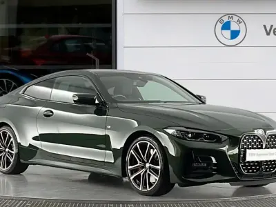 Usado BMW 420 M Sport 192 HP (141 kW) 2023 Verde Coupé