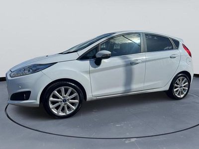 Używany Ford Fiesta Titanium 2015 Biały Hatchback