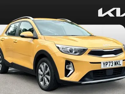 Used Kia Stonic 101 HP (74 kW) 2023 Yellow SUV