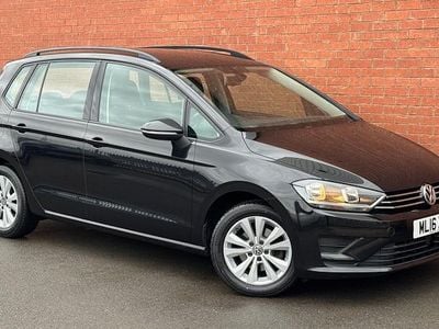 Used VW Golf VII SE 110 HP (80 kW) 2016 Hatchback
