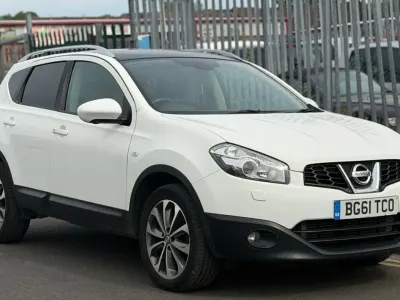 Używany Nissan Qashqai Tekna 150 KM (110 kW) 2011 Biały SUV