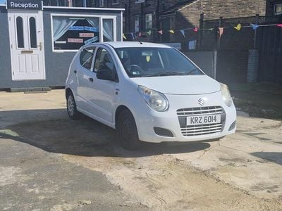 Used Suzuki Alto 68 HP (50 kW) 2013 White Hatchback