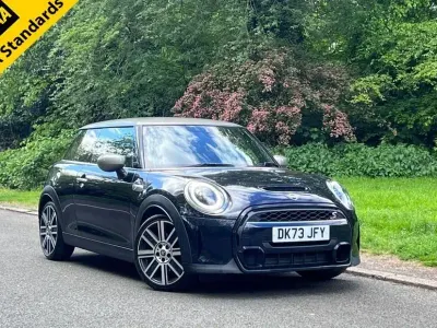 Used Mini Cooper S Exclusive 175 HP (128 kW) 2023 Blue/black Hatchback