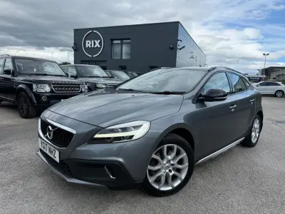 Used Volvo V40 Pro 152 HP (111 kW) 2017 Grey Hatchback
