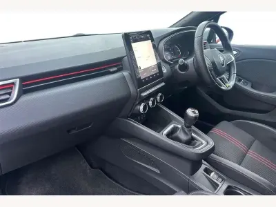 Begagnad Renault Clio V RS Line 90 HK (66 kW) 2021 Silver Halvkombi
