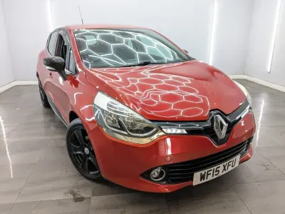 Używany Renault Clio IV Dynamique 90 KM (66 kW) 2015 Czerwony Hatchback