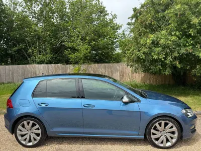 Used VW Golf VII GT 150 HP (110 kW) 2017 Blue Hatchback