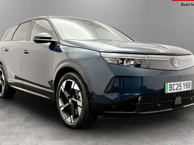 Used Vauxhall Grandland Ultimate 156 kW (213 HP) 2025 Blue SUV