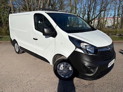 Used Vauxhall Vivaro 120 HP (88 kW) 2019 White MPV