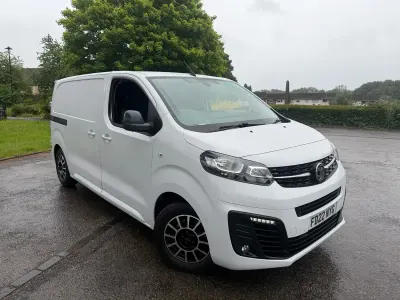 Used Vauxhall Vivaro Sportive 100 HP (73 kW) 2022 White MPV