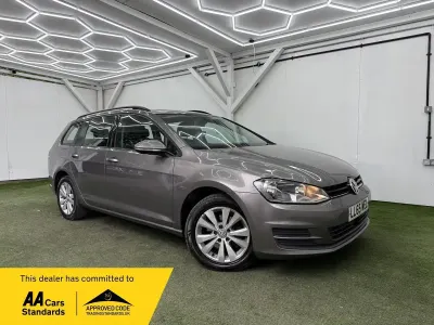 Używany VW Golf VII SE 110 KM (80 kW) 2015 Szary Kombi