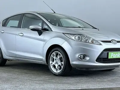 Used Ford Fiesta Zetec 82 HP (60 kW) 2011 Silver Hatchback