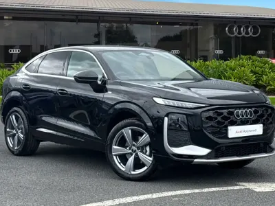 New Audi Q3 S-Line 150 HP (110 kW) 2026 Black SUV