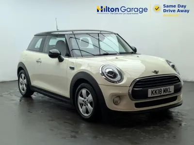 Usado Mini Cooper Hatch 2018 Branco Citadino
