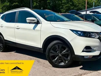 Used Nissan Qashqai N-Connecta 2018 White SUV